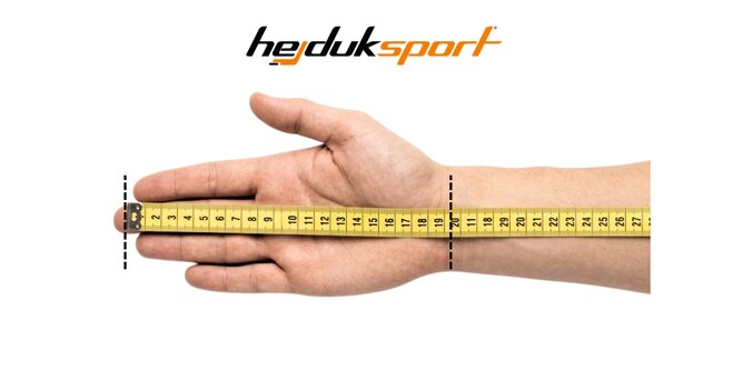 měření velikosti hokejových rukavic