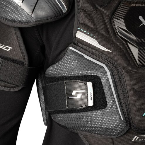Hockey shoulder pads Bauer Supreme F40 INT