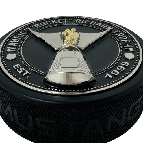 Fanouškovský puk Mustang NHL 3D Silver & Gold Medallion Rocket Richard Trophy