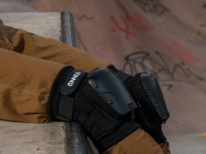 Chrániče kolen Ennui Park Gasket