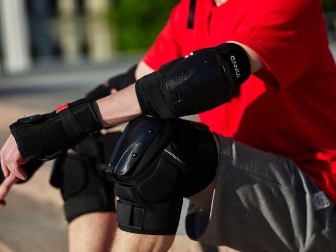 Elbow protectors Ennui Ave Gasket