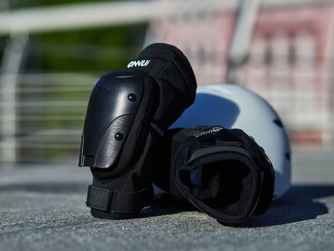 Elbow protectors Ennui Ave Gasket