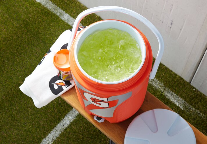 Barrel Gatorade Contour Cooler 36L