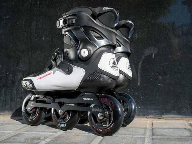 Kolieskové korčule Powerslide Tau 90 Trinity