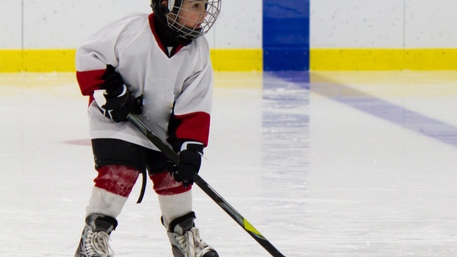 Vyberáme hokejovú výstroj (nielen) pre dieťa. Na čo sa zamerať?