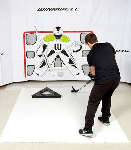 Tréningový nahrávač Winnwell Pro Triangle Passing Aid