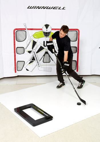 Tréningový nahrávač Winnwell Pro 4-Way Passing Aid