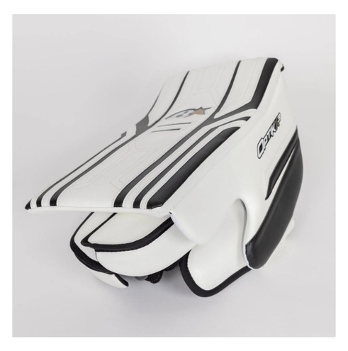 Goalie blocker Brian’s Optik X3 SR