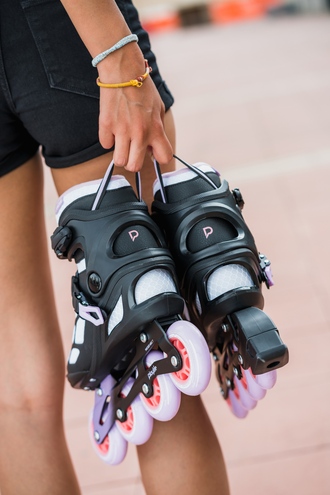 Kolieskové korčule Playlife Lancer White 84