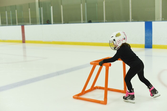 Trenažér bruslení Winnwell ABS s podpěrou